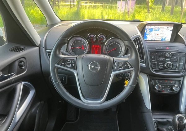 Opel Zafira cena 43900 przebieg: 105000, rok produkcji 2012 z Świecie małe 742